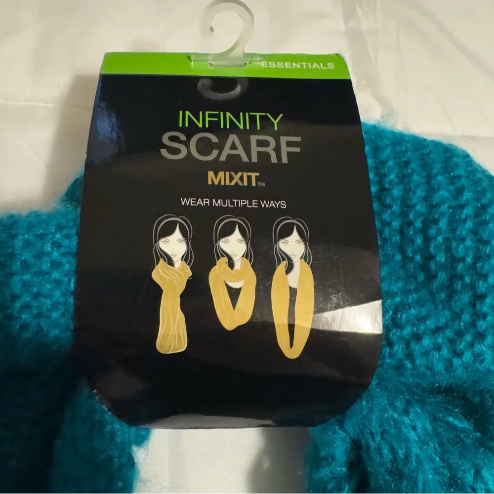 Mix‎ It Infinity Scarf NWT- Teal